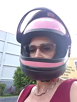 Irresistible24 online show from 01/16/26, 07:07