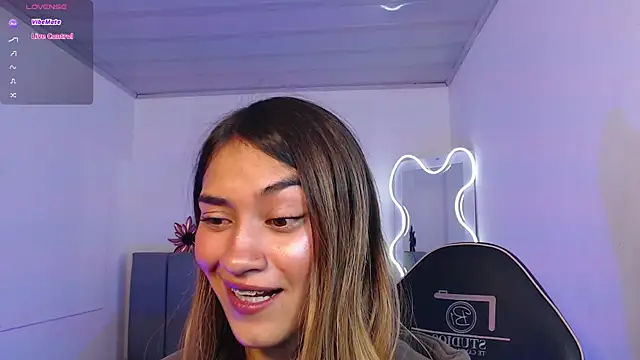 Jenner tay online show from 05/31/26, 03:04