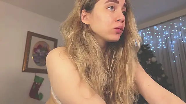 Snapshot of hotexclusive_ chatting on 01/01/25, 04:39 hotexclusive  online show from 01/01/25, 04:39