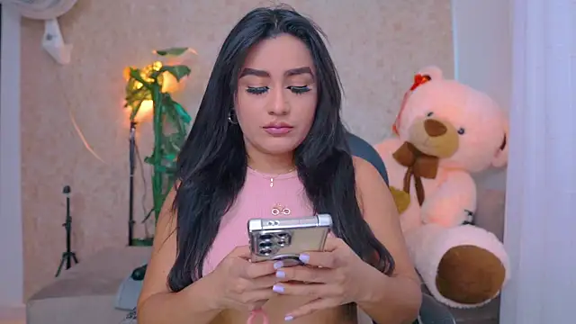 abbyhill27 online show from 09/26/25, 10:47