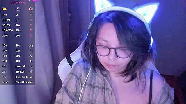 Snapshot of maydaykimmy chatting on 04/13/26, 08:47 maydaykimmy online show from 04/13/26, 08:47