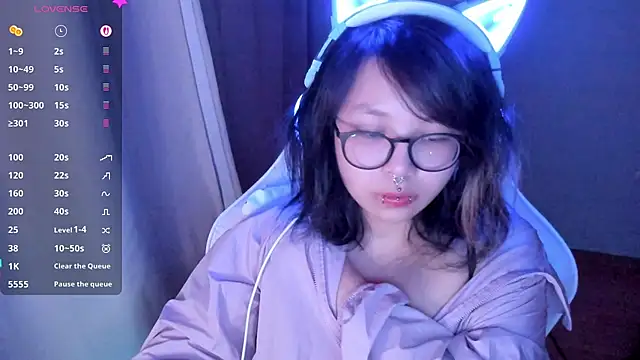 Snapshot of maydaykimmy chatting on 04/22/26, 12:35 maydaykimmy online show from 04/22/26, 12:35