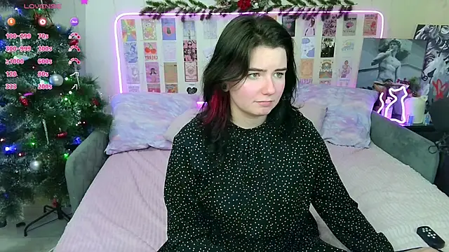 Snapshot of ss-katekisa-ss chatting on 12/26/24, 03:49 ss-katekisa-ss online show from 12/26/24, 03:49