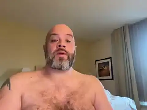 Snapshot of SUUKAM chatting on 01/03/25, 01:47 SUUKAM online show from 01/03/25, 01:47