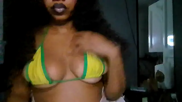 Snapshot of goddessdaisysky chatting on 05/25/26, 07:25 goddessdaisysky online show from 05/25/26, 07:25
