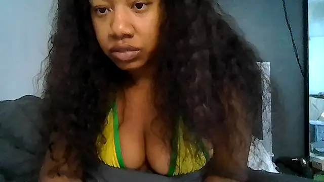 Snapshot of goddessdaisysky chatting on 06/02/26, 02:19 goddessdaisysky online show from 06/02/26, 02:19