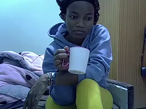 Snapshot of prettychoco1 chatting on 12/20/24, 04:09 prettychoco1 online show from 12/20/24, 04:09