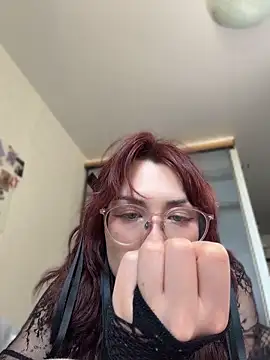 Snapshot of Evangeline_Lawrence_ chatting on 04/19/26, 10:14 Evangeline Lawrence online show from 04/19/26, 10:14