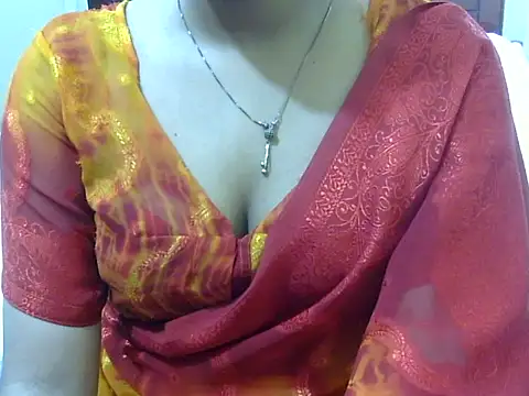 Snapshot of Horny_desigirl chatting on 09/20/25, 06:36 Horny desigirl online show from 09/20/25, 06:36