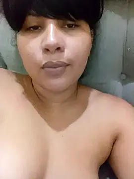 Yara0k online show from 02/11/25, 12:16