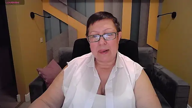 Snapshot of BarbaraTurners chatting on 01/17/25, 09:39 BarbaraTurners online show from 01/17/25, 09:39