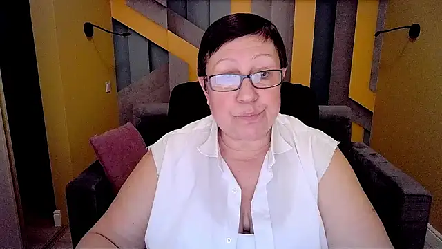 Snapshot of BarbaraTurners chatting on 02/15/25, 05:30 BarbaraTurners online show from 02/15/25, 05:30