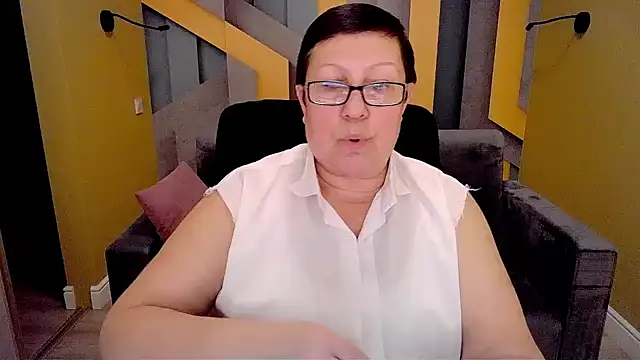 Snapshot of BarbaraTurners chatting on 02/17/25, 12:32 BarbaraTurners online show from 02/17/25, 12:32