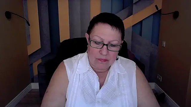 Snapshot of BarbaraTurners chatting on 11/07/25, 07:36 BarbaraTurners online show from 11/07/25, 07:36