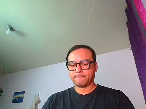 Snapshot of ClarkGiven chatting on 07/03/26, 08:32 ClarkGiven online show from 07/03/26, 08:32