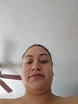 Snapshot of honeeyyy_pot chatting on 11/09/25, 09:13 honeeyyy pot online show from 11/09/25, 09:13