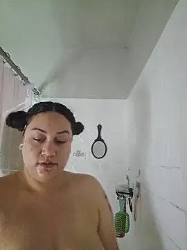 Snapshot of honeeyyy_pot chatting on 11/30/25, 08:51 honeeyyy pot online show from 11/30/25, 08:51