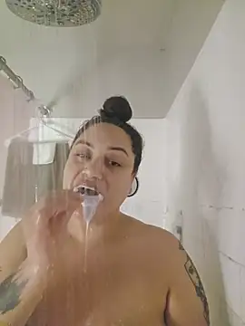 Snapshot of honeeyyy_pot chatting on 12/01/25, 09:03 honeeyyy pot online show from 12/01/25, 09:03