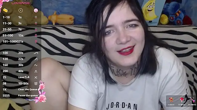 Snapshot of Yours_good_mood chatting on 12/14/24, 04:01 Yours good mood online show from 12/14/24, 04:01