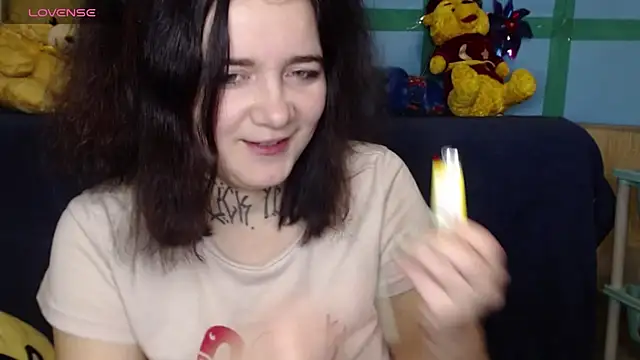 Snapshot of Yours_good_mood chatting on 01/31/25, 12:29 Yours good mood online show from 01/31/25, 12:29