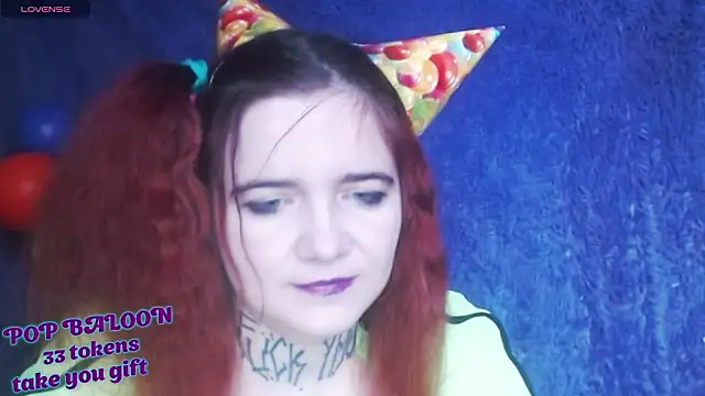 Snapshot of Yours_good_mood chatting on 03/26/26, 02:44 Yours good mood online show from 03/26/26, 02:44