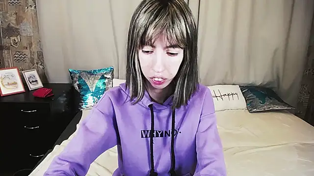 Snapshot of Unusual_G chatting on 10/01/25, 05:13 Unusual G online show from 10/01/25, 05:13