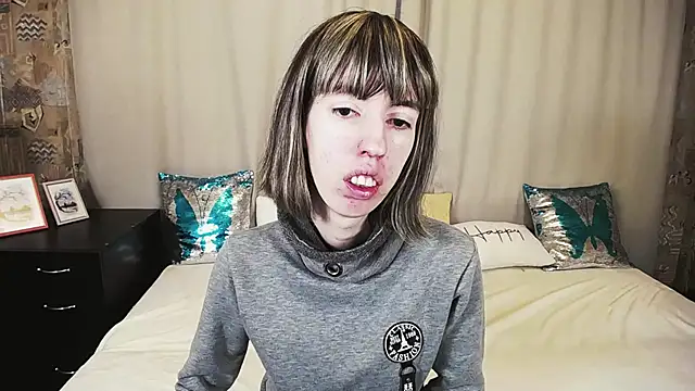 Snapshot of Unusual_G chatting on 11/03/25, 06:03 Unusual G online show from 11/03/25, 06:03