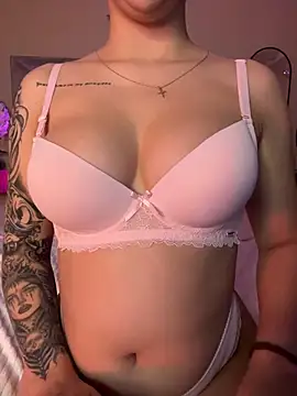 Snapshot of BamBam_XO chatting on 02/07/25, 08:22 BamBam XO online show from 02/07/25, 08:22