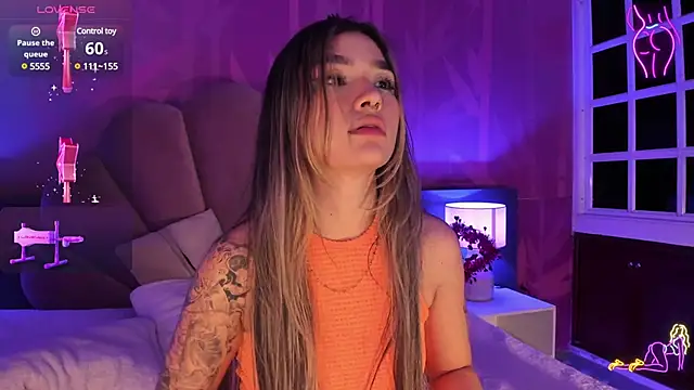 Snapshot of Arianavillada chatting on 02/26/25, 03:21 Arianavillada online show from 02/26/25, 03:21