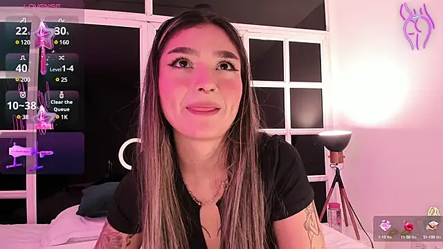 Snapshot of Arianavillada chatting on 03/06/25, 06:08 Arianavillada online show from 03/06/25, 06:08