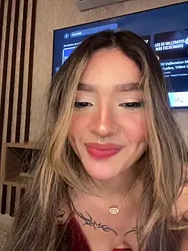 Snapshot of Arianavillada chatting on 03/23/25, 03:54 Arianavillada online show from 03/23/25, 03:54