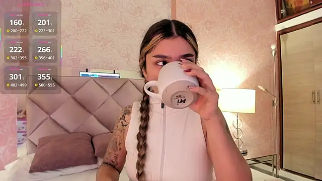 Snapshot of Arianavillada chatting on 11/20/25, 03:18 Arianavillada online show from 11/20/25, 03:18