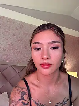 Arianavillada online show from 05/25/26, 04:07