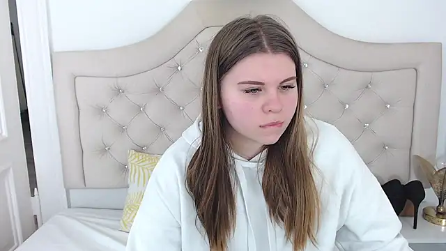 Snapshot of AbbyPleasure chatting on 01/07/25, 12:52 AbbyPleasure online show from 01/07/25, 12:52