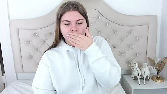 Snapshot of AbbyPleasure chatting on 01/15/25, 10:06 AbbyPleasure online show from 01/15/25, 10:06