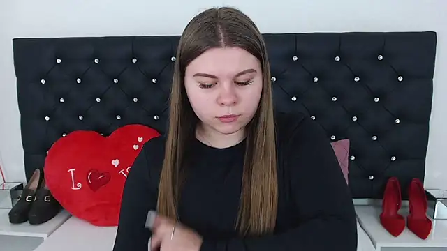 Snapshot of AbbyPleasure chatting on 02/14/25, 12:36 AbbyPleasure online show from 02/14/25, 12:36