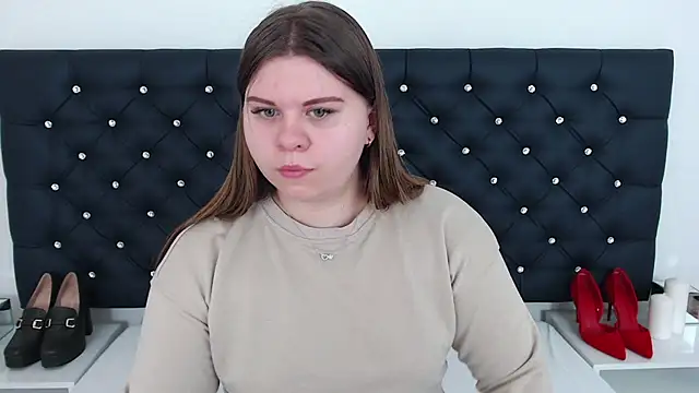 Snapshot of AbbyPleasure chatting on 03/13/25, 12:02 AbbyPleasure online show from 03/13/25, 12:02