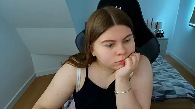 Snapshot of AbbyPleasure chatting on 06/04/26, 09:26 AbbyPleasure online show from 06/04/26, 09:26