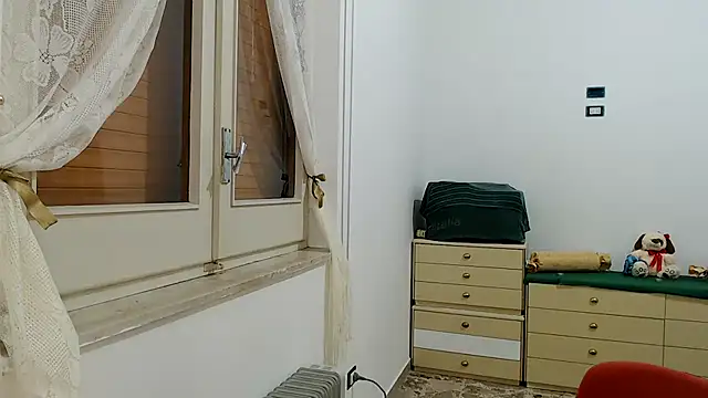 Snapshot of ZajiraShane chatting on 12/20/25, 10:06 ZajiraShane online show from 12/20/25, 10:06