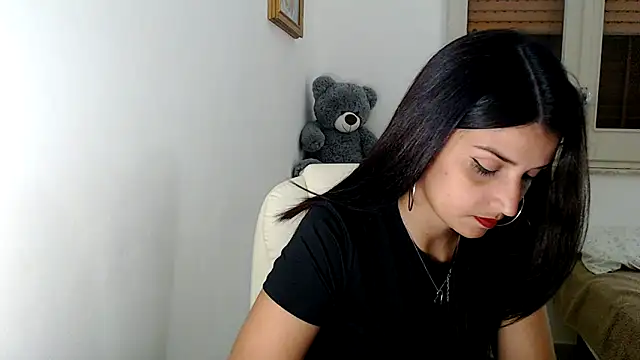 Snapshot of ZajiraShane chatting on 05/17/26, 08:05 ZajiraShane online show from 05/17/26, 08:05
