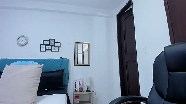 kamila lopez online show from 02/06/26, 08:34