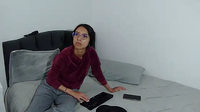 Snapshot of Katalleya_jyj chatting on 12/02/25, 07:53 Katalleya jyj online show from 12/02/25, 07:53