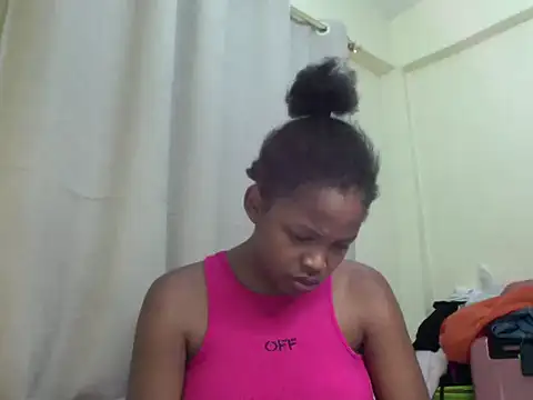 queen-sasha online show from 04/12/26, 08:03