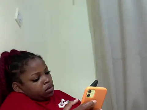 Snapshot of queen-sasha chatting on 04/19/26, 06:35 queen-sasha online show from 04/19/26, 06:35