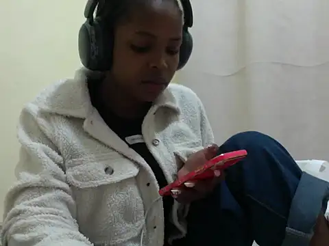 Snapshot of queen-sasha chatting on 05/22/26, 07:30 queen-sasha online show from 05/22/26, 07:30