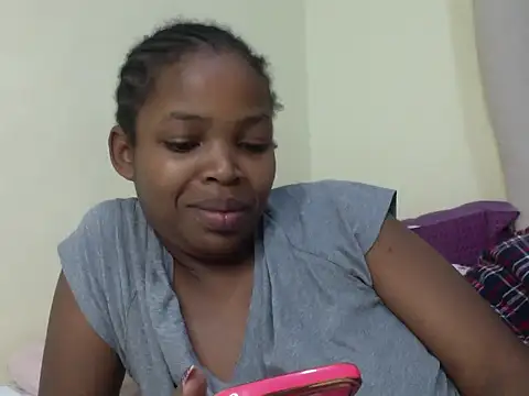 Snapshot of queen-sasha chatting on 06/14/26, 11:07 queen-sasha online show from 06/14/26, 11:07