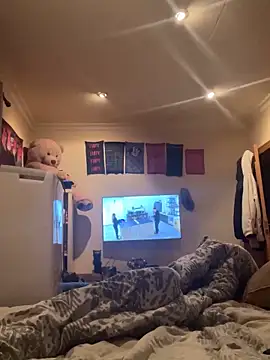 Snapshot of Darylpollalarga chatting on 12/21/25, 01:35 Darylpollalarga online show from 12/21/25, 01:35