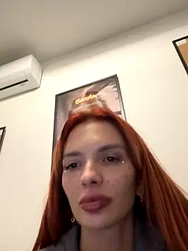 Snapshot of ButterflyLeah chatting on 11/27/25, 03:14 ButterflyLeah online show from 11/27/25, 03:14