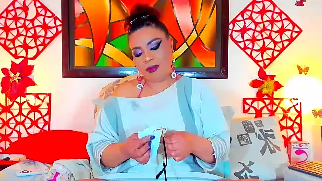 Snapshot of SQUIRTBRUNETE chatting on 12/14/25, 12:05 SQUIRTBRUNETE online show from 12/14/25, 12:05