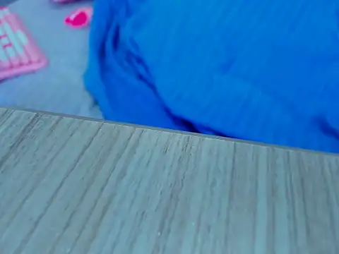 candysmitxxx online show from 03/18/25, 06:57